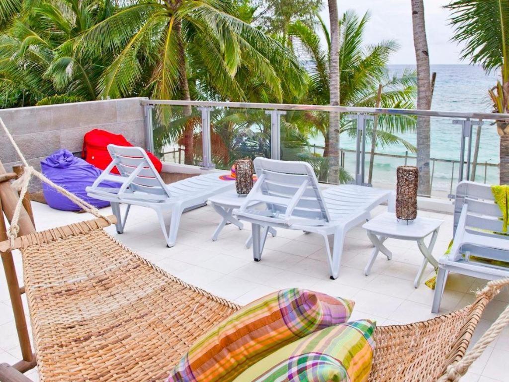 B Pod Hotel Manoc-Manoc Εξωτερικό φωτογραφία